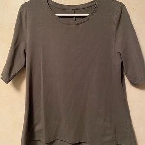 Women’s Dressy Tee